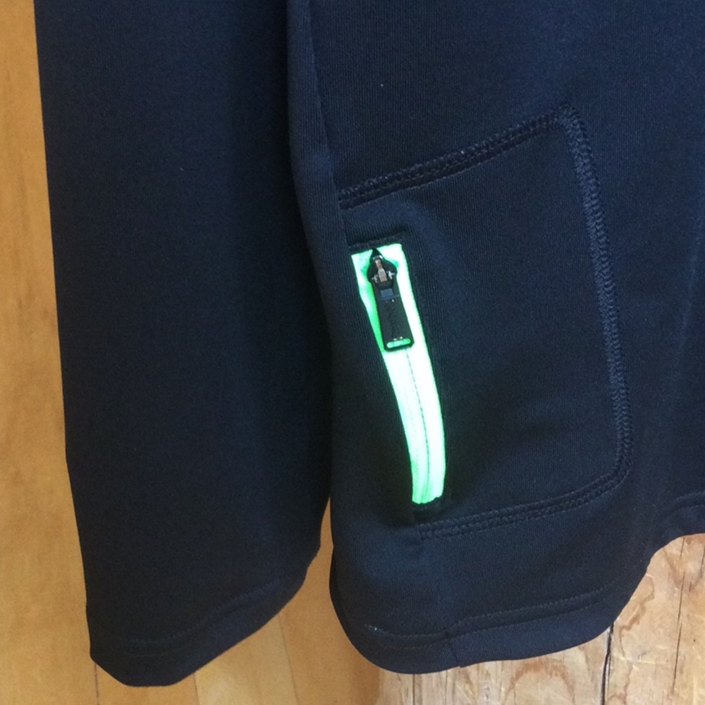EUC Mens Reebok XL Black/ Green Play Dry Hal Zip Long Sleeve Shirt - Picture 3 of 12